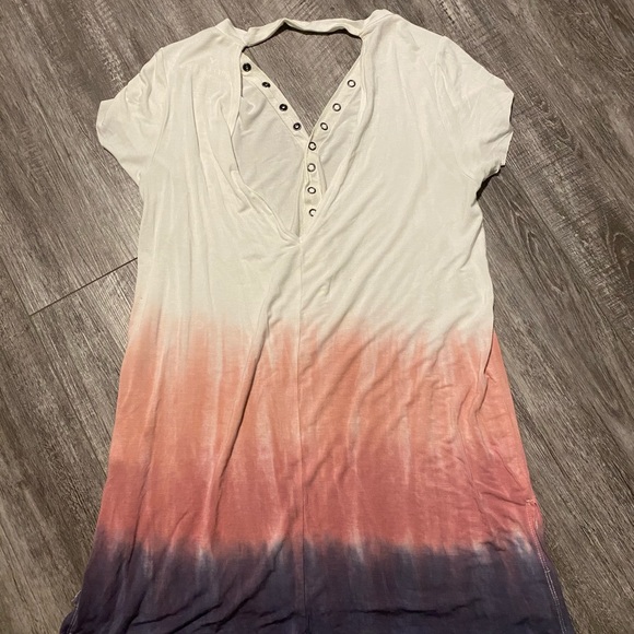 Soft And Sexy T-Shirt (American Eagle Outfitters) - Picture 2 of 5